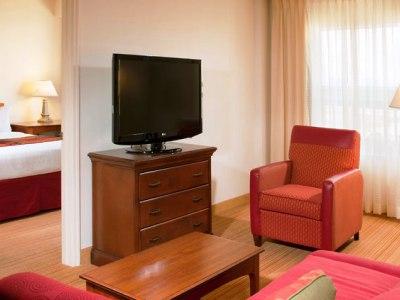 By Marriott Orlando At Seaworld Hotel Williamsburg